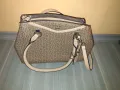 Продавам  чанта  Guess оригинален  модел, снимка 5