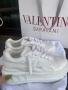 Сникърси Valentino, снимка 1 - Дамски ежедневни обувки - 44805156