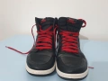Маратонки Nike Jordan 1 Retro High , снимка 2