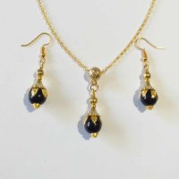Прекрасни обеци с Черен диамант и изящни орнаменти в цвят Антично злато, снимка 11 - Бижутерийни комплекти - 42473190
