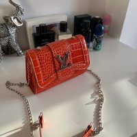Стилна чанта Louis Vuitton , снимка 9 - Чанти - 42303323
