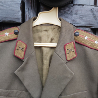 Стара офицерска униформа от соца., снимка 5 - Други ценни предмети - 44557693