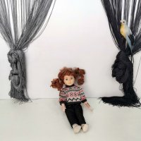 порцеланова кукла с червени къдрици, снимка 2 - Колекции - 25359775