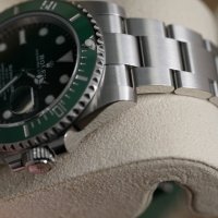 Rolex Submariner Date HULK 40mm Ceramic Steel Green Dial - 116610LV, снимка 5 - Мъжки - 37220161