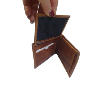 Мъжко портмоне в кафяв цвят от естествена к., снимка 2 - Портфейли, портмонета - 44634812