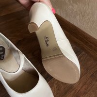 Бели токчета, снимка 3 - Дамски обувки на ток - 42422253