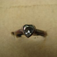 Сребърен пръстен с прозрачен камък сърце, снимка 1 - Антикварни и старинни предмети - 30158480