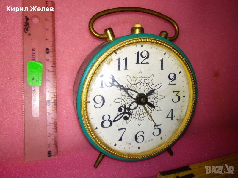 JANTAR MADE in USSR Стар РУСКИ БУДИЛНИК МЕХАНИЧЕН НАСТОЛЕН ЧАСОВНИК ЯНТАР СССР 43687, снимка 1
