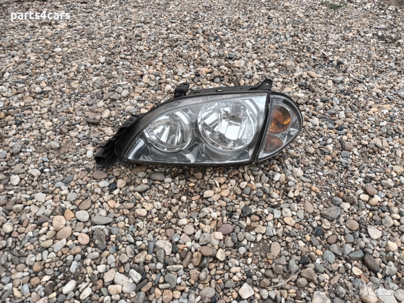 ляв фар и мигач за тойота авенсис Т22 TOYOTA AVENSIS T22, снимка 1