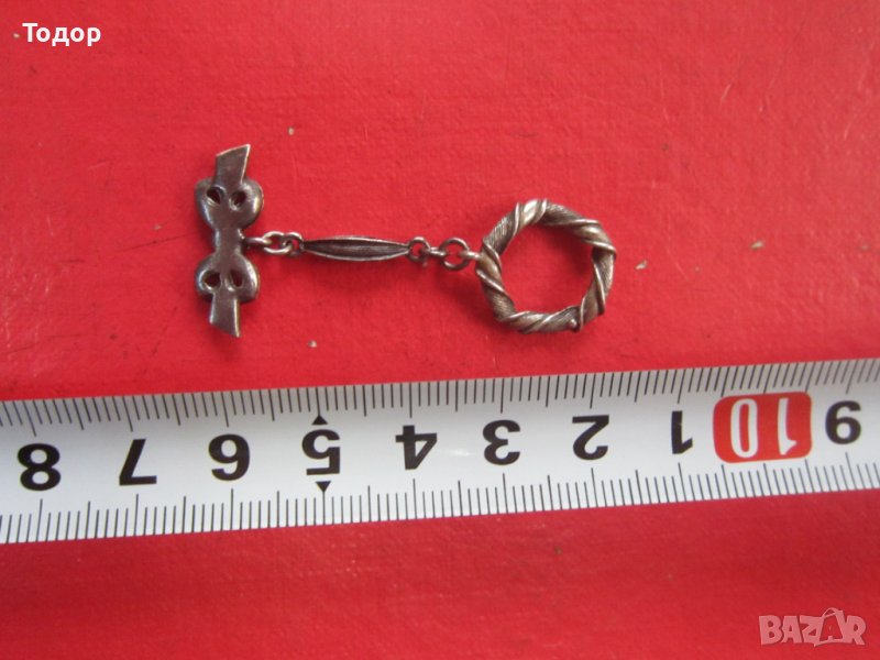 Невероятен знак емблема значка Кристиан Диор , снимка 1