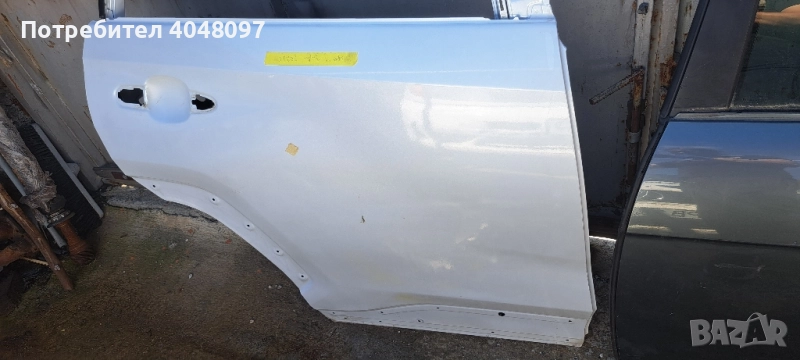 rav4 2021 г задна дясна врата рав4 2021 г , снимка 1