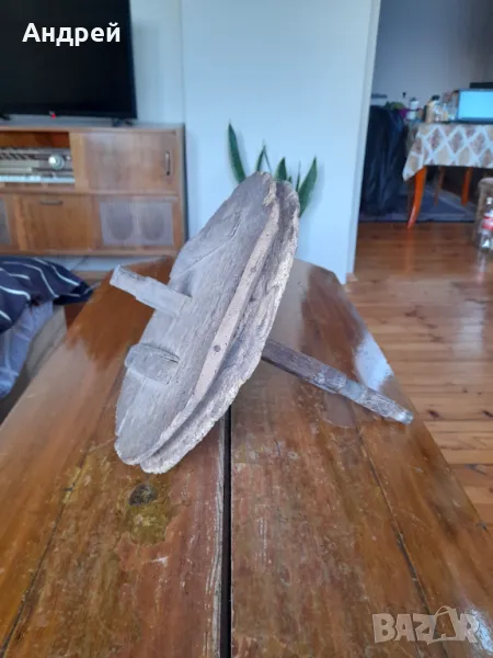 Старо дървено колело от чекрък, снимка 1