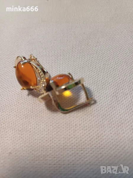 Обеци 18карата с кехлибар, снимка 1