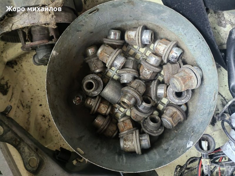 Гайки болтове   Тойота хонда хюндай пежо рено и други, снимка 1