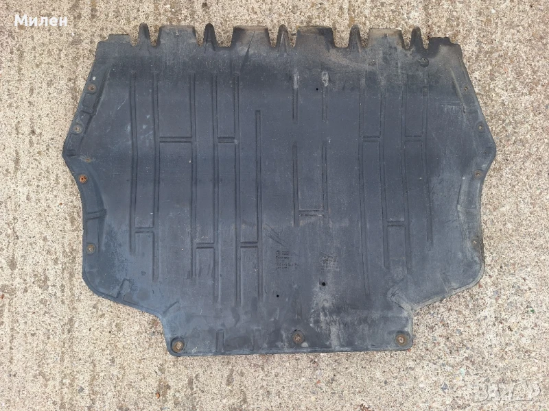 Предпазна Кора Под Двигателя За Моделите На VW-AG 2003-2010 Година , снимка 1