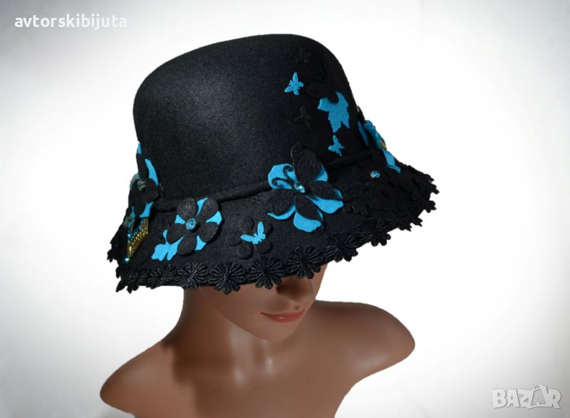 ⚜️ Черна дамска шапка филц с цветя и пеперуди №3090, снимка 1