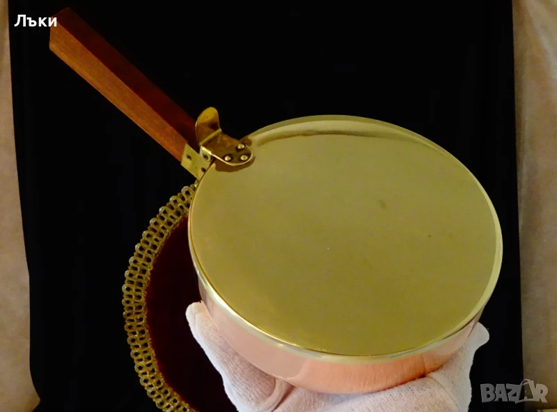 Меден съд за трохи,меден тиган с капак. , снимка 1