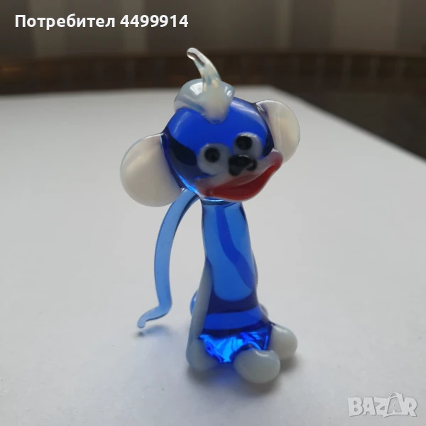 Синя стъклена статуя на маймуна, снимка 1
