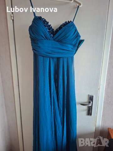 Синя дълга бална рокля