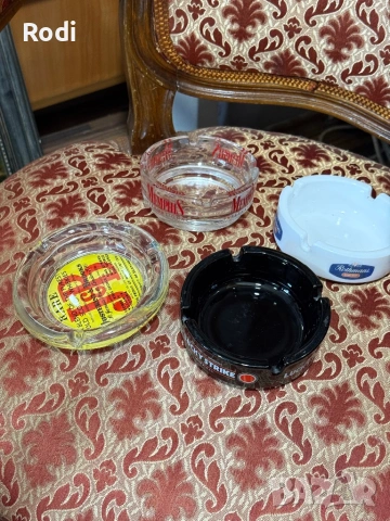 лот от 4 стари винтидж пепелници с лого на уйски и цигари