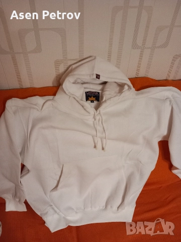 Бял суитшер - голям размер