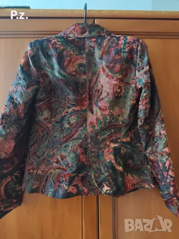  Продавам дамско сако, снимка 2 - Сака - 56439353