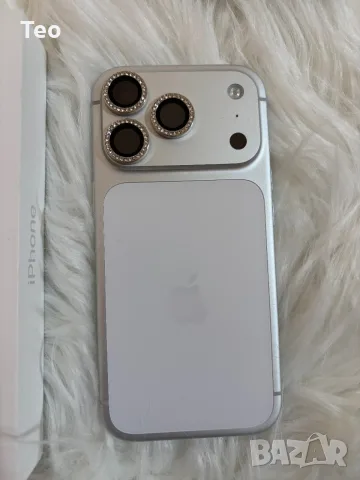 Перфектен Apple iPhone 17 Pro Silver 256GB, снимка 2 - Apple iPhone - 56137901