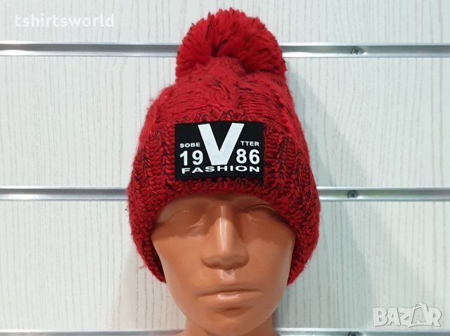 Нова дамска зимна червена шапка с пух/помпон, снимка 6 - Шапки - 31692242