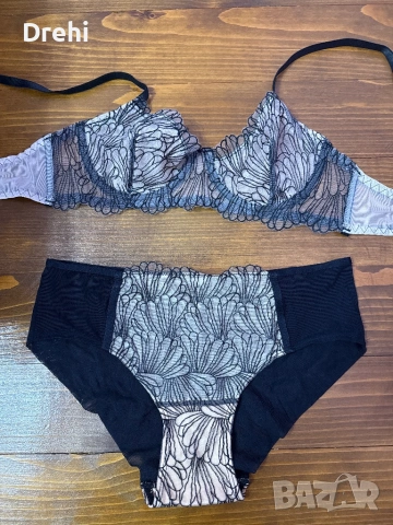 Дамски комплект сутиен и бикини 