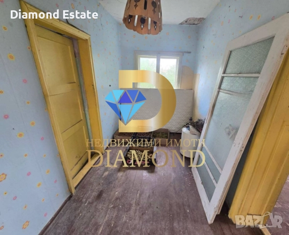 Двуетажна къща с гараж в село Крепост, общ. Димитровград, снимка 6 - Къщи - 52048020