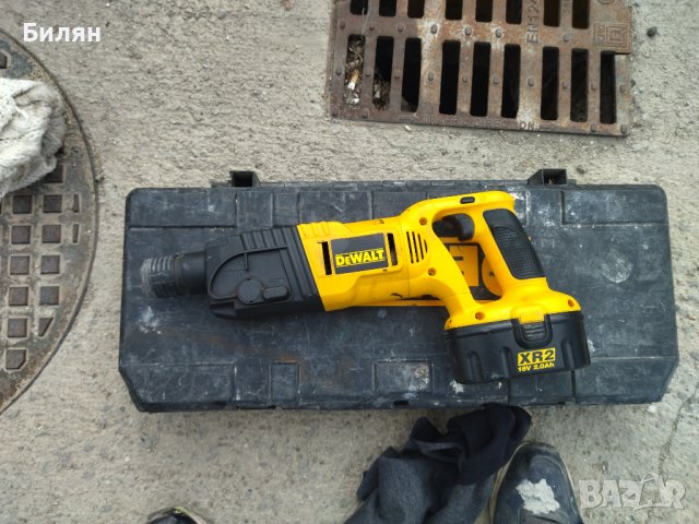 Перфоратор Девалт ( DeWalt), снимка 2 - Бормашини - 39863218