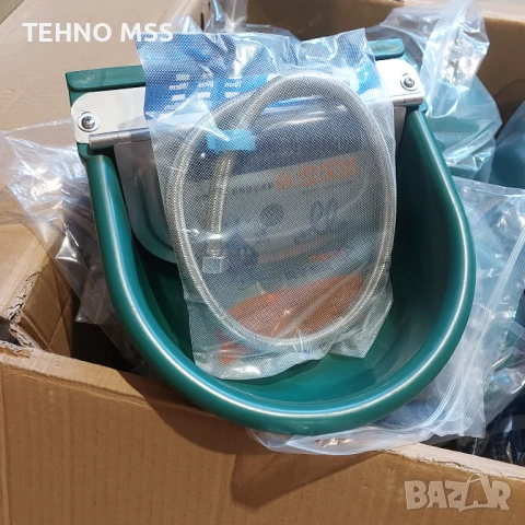 Автоматична поилка с поплавък / Неръждаема стомана за Едри и дребни животни/ Капацитет 2,5 Л, снимка 12 - Други стоки за животни - 47266810