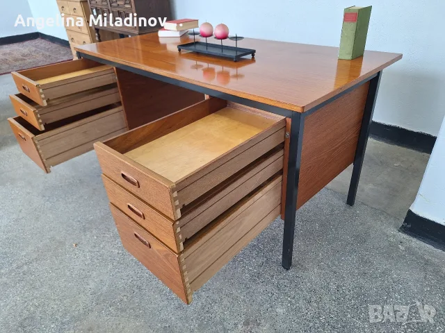 Дизайнерско датско бюро Mid Centory , снимка 8 - Бюра - 56220392
