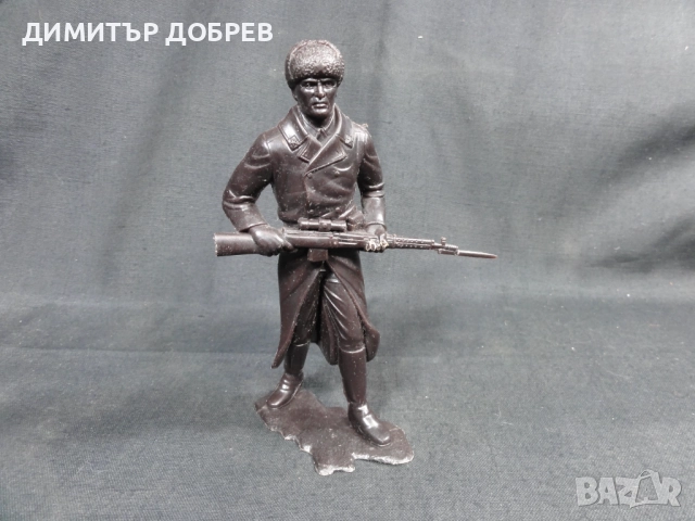 СТАРА РЕТРО СОЦ СССР ПЛАСТМАСОВА ФИГУРКА РУСКИ ВОЙНИК ВСВ
