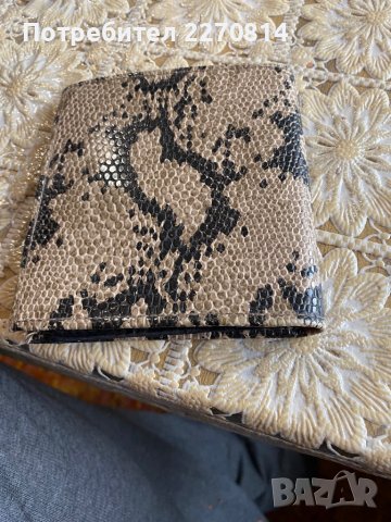 Портфейл, снимка 4 - Портфейли, портмонета - 36594813