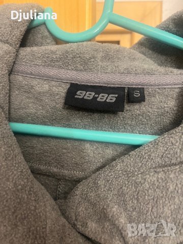 Дамско спортно палто, снимка 4 - Палта, манта - 40422927