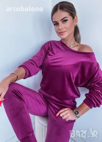 Дамски велурен комплект от две части, суитшърт + панталон с ластик, снимка 9 - Комплекти - 50663937