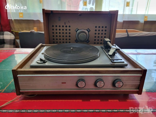 Ретро грамофон с касетофон – винтидж аудио система, снимка 5 - Антикварни и старинни предмети - 54292643