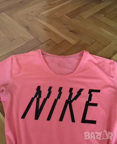 Оригинални дамски тениски размер M-L , снимка 2 - Тениски - 50175389