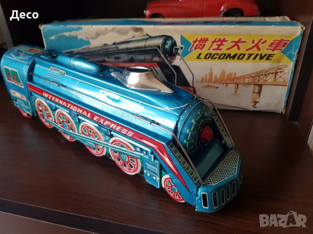 Стара китайска тенекиена играчка локомотив MF-804., снимка 2 - Колекции - 42031043