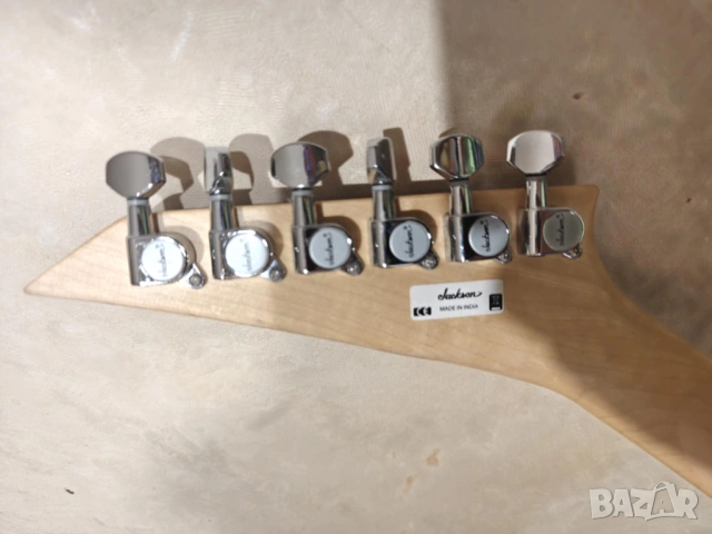 Jackson JS23 Dinky ,Made in India, 2010 год, снимка 12 - Китари - 53356940