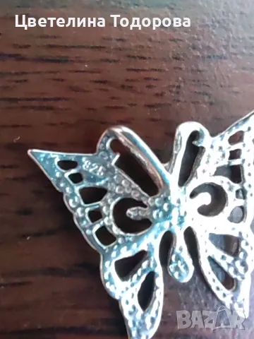 нова сребърна висулка пеперуда, снимка 4 - Колиета, медальони, синджири - 49049590