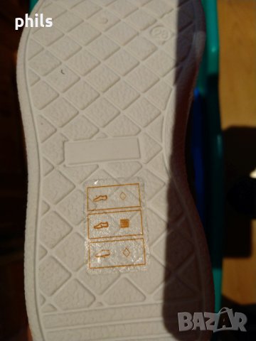 Нови кецове 28 номер, снимка 3 - Детски маратонки - 42572626