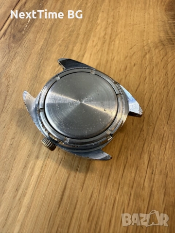 Класически съветски механичен часовник Raketa (Ракета) с дата — СССР, снимка 4 - Мъжки - 55709293