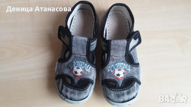 Сини гуменки LC Waikiki, сиви пантофи Viggami, тъмносини пантофи 30 номер и плюшени пантофи 34 номер, снимка 7 - Детски пантофи - 36429813