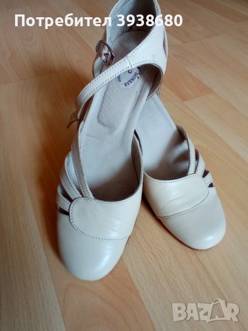 Обувки на ток, снимка 3 - Дамски обувки на ток - 44350001
