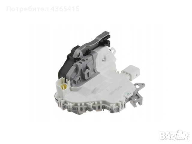 Брава за Audi Q3 8U за предна лява врата 8J1837015C, снимка 2 - Части - 52536809