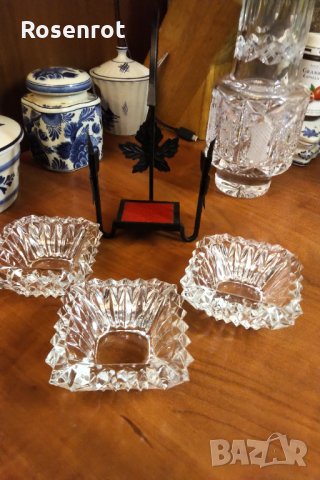 Бохемия кристални мини пепелници стойка ковано желязо , снимка 2 - Сервизи - 30925096