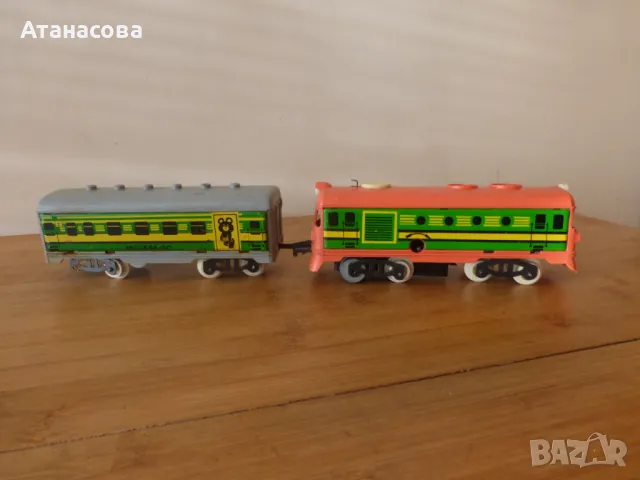 Дизелово влакче с вагон мечето Миша Олимпиада Москва 80 играчка