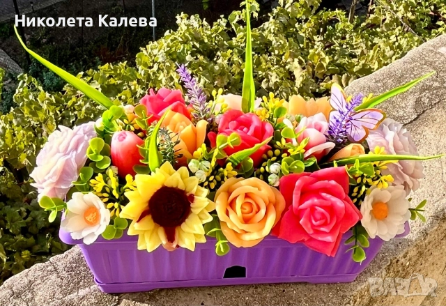 Аранжировки от глицеринов сапун, снимка 2 - Изкуствени цветя - 47968913